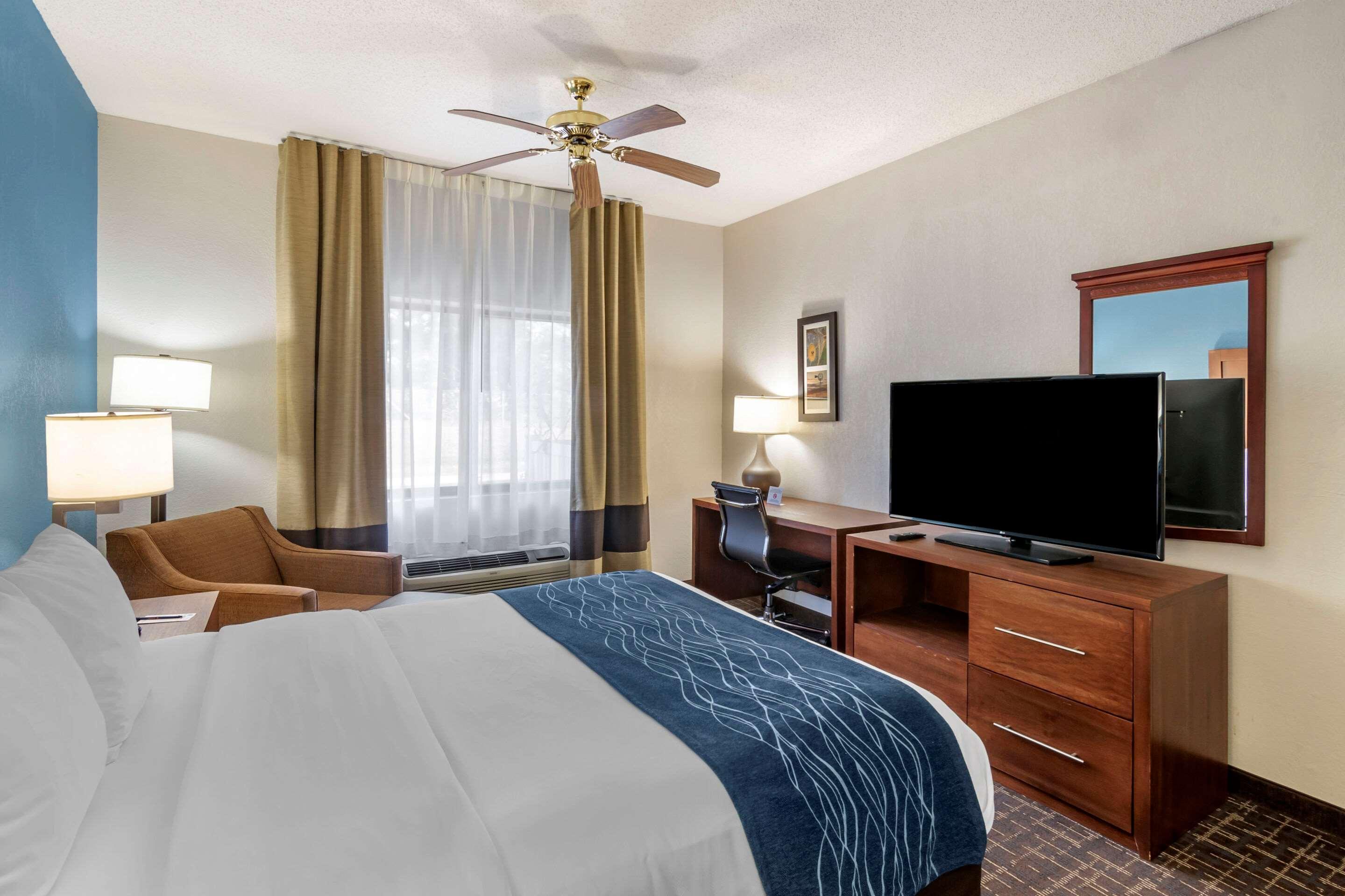 Comfort Inn & Suites Lees Summit - Kansas City Lee's Summit Bagian luar foto