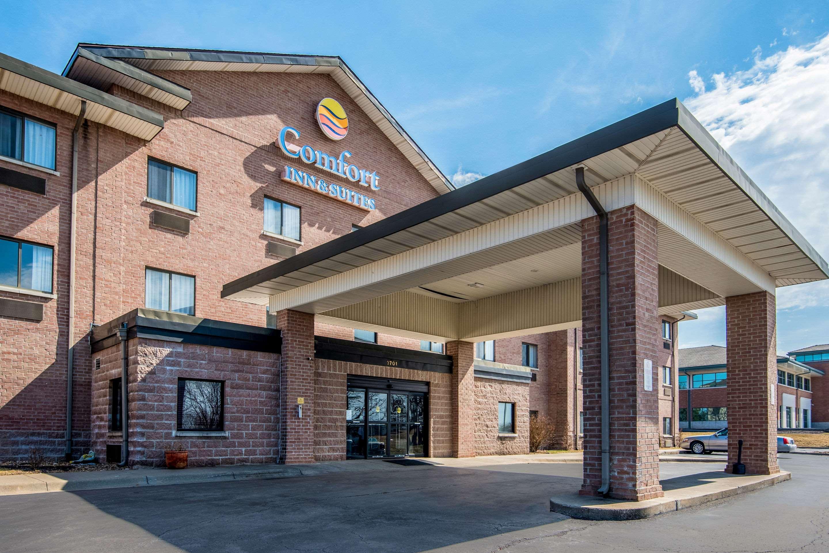 Comfort Inn & Suites Lees Summit - Kansas City Lee's Summit Bagian luar foto