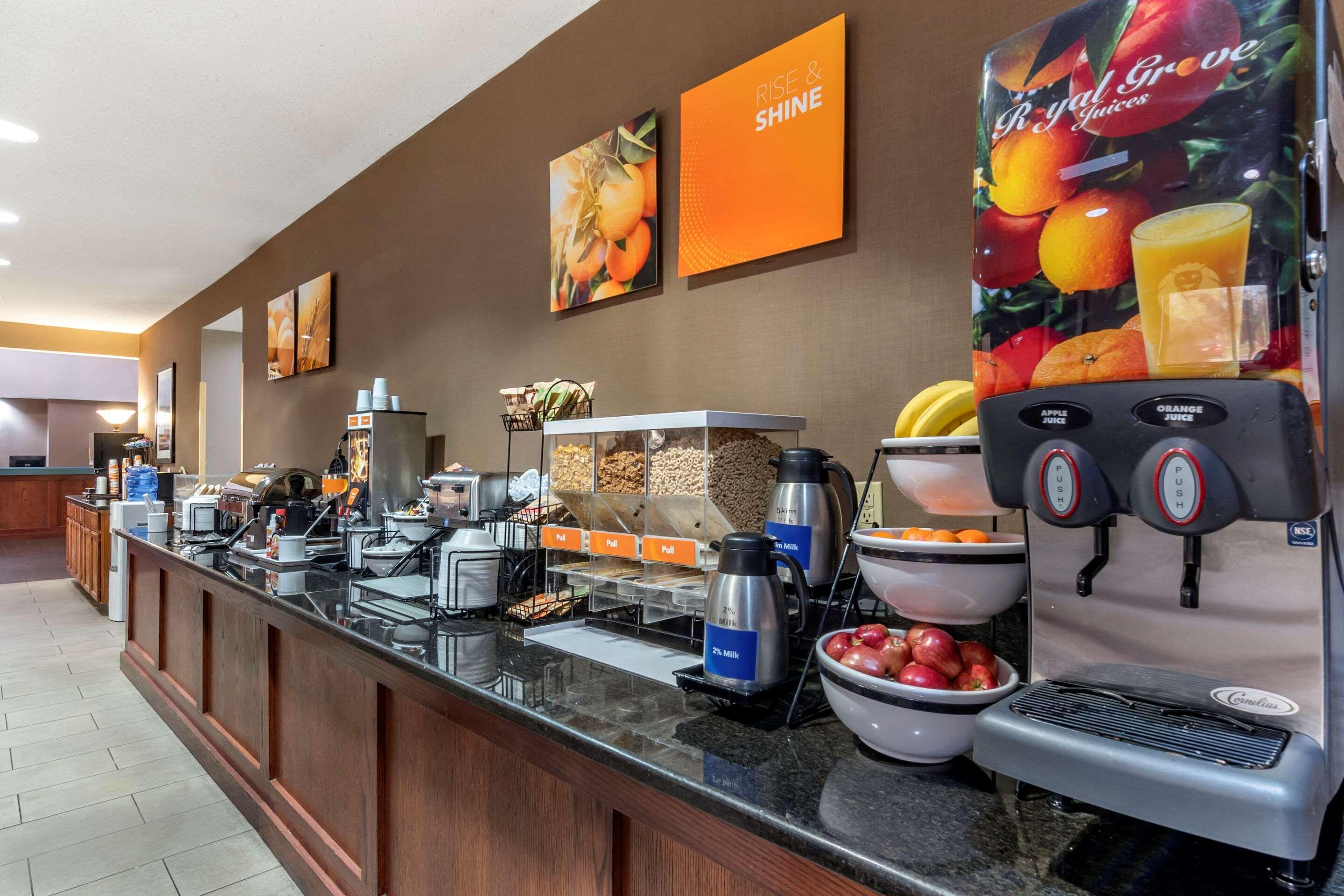 Comfort Inn & Suites Lees Summit - Kansas City Lee's Summit Bagian luar foto